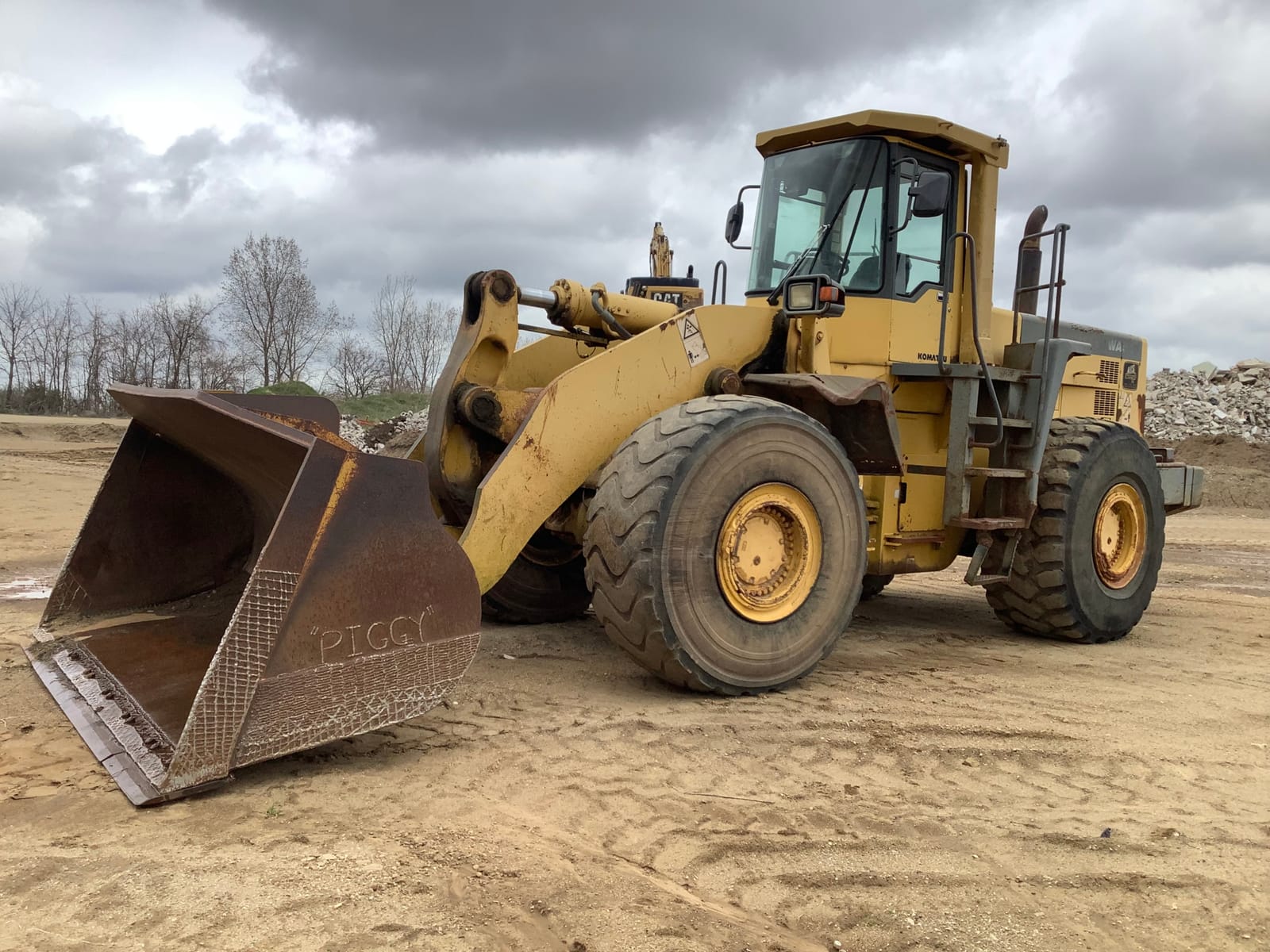 2000 Komatsu Ltd. WA500-3L