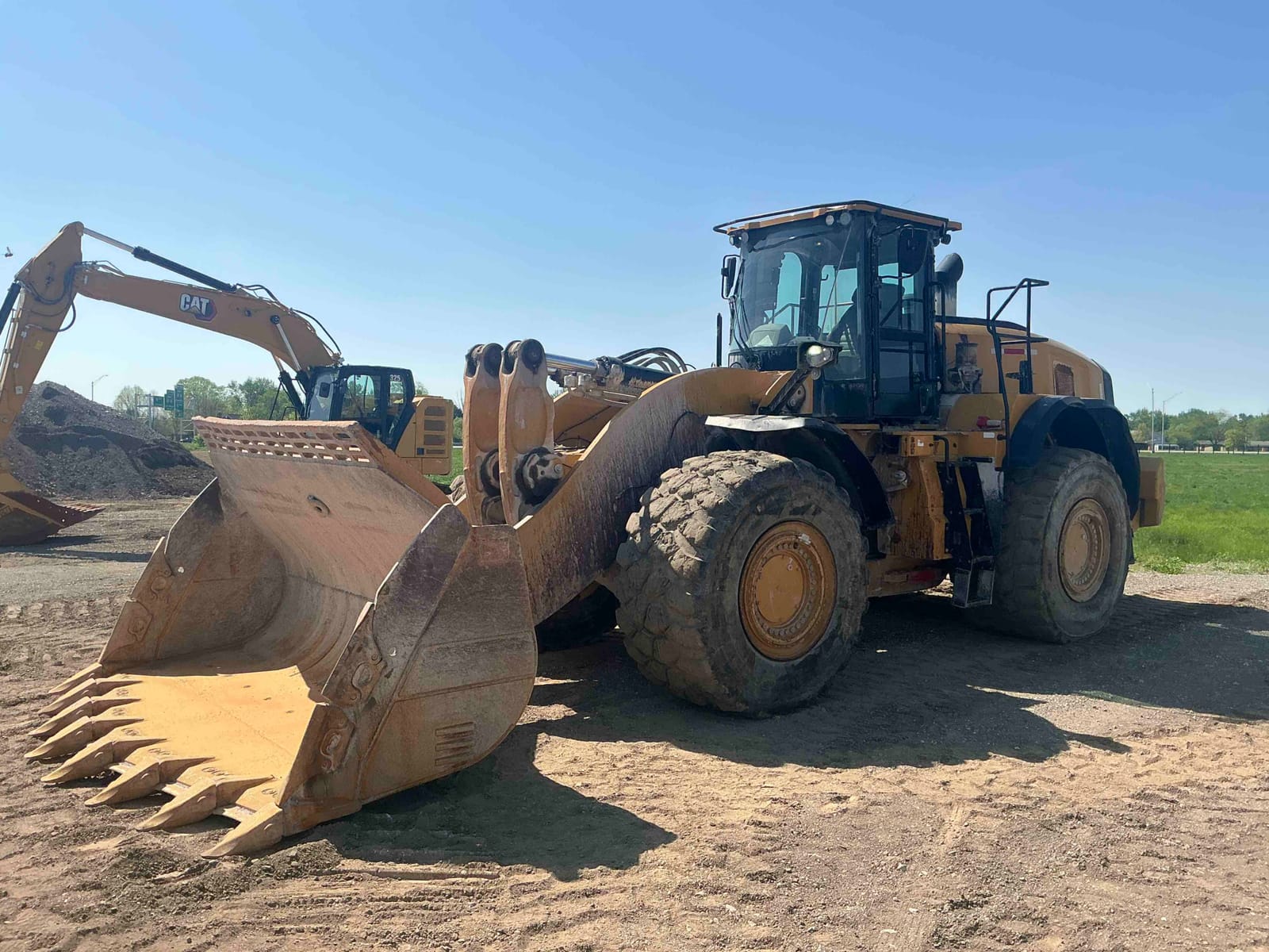 2021 Cat 982M
