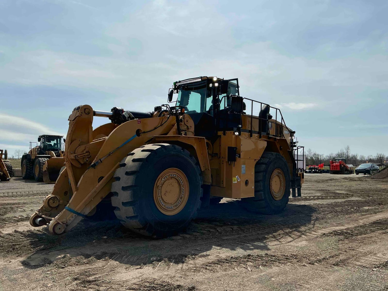 2023 Cat 988KXE