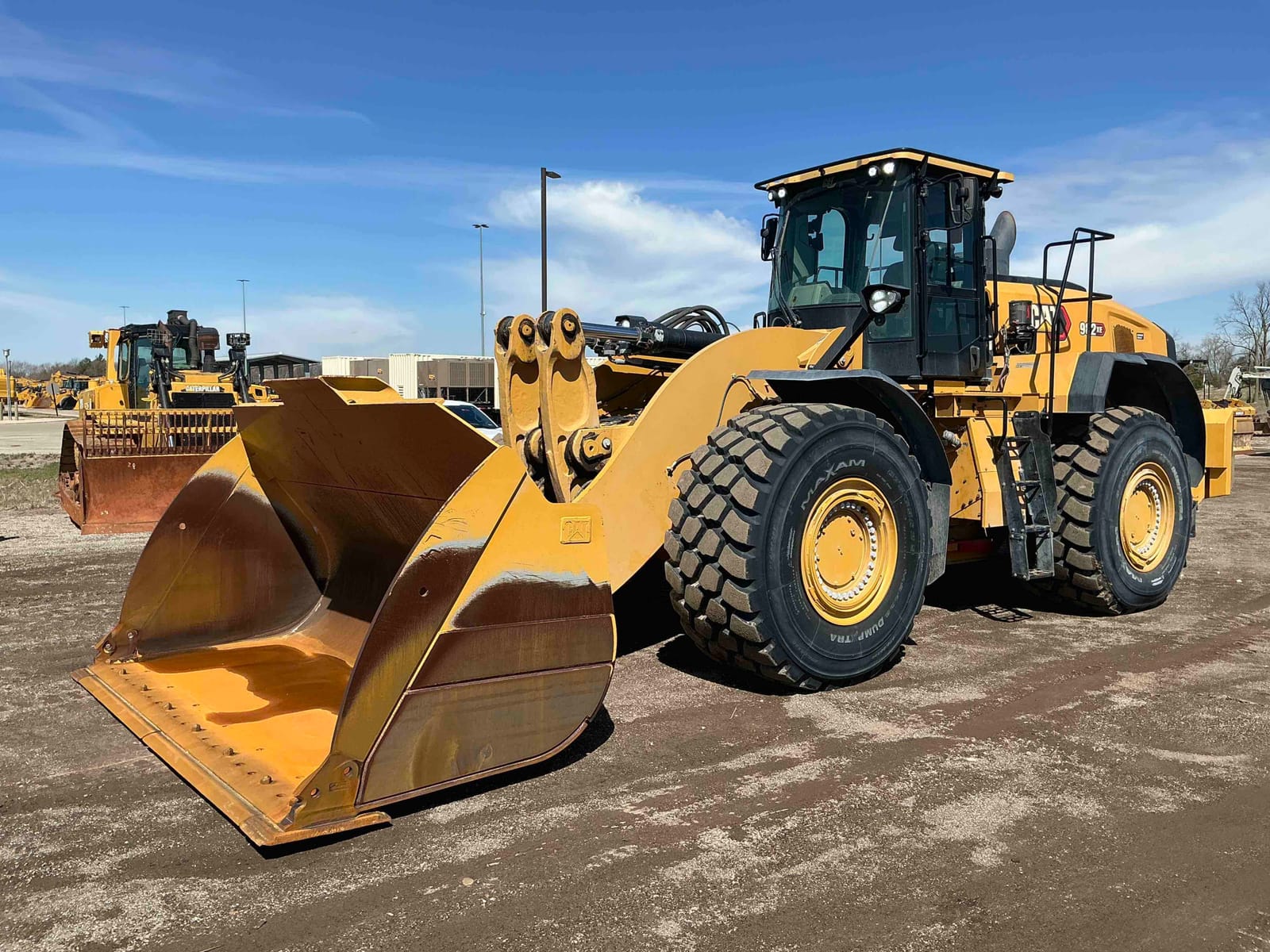 2023 Cat 982XE