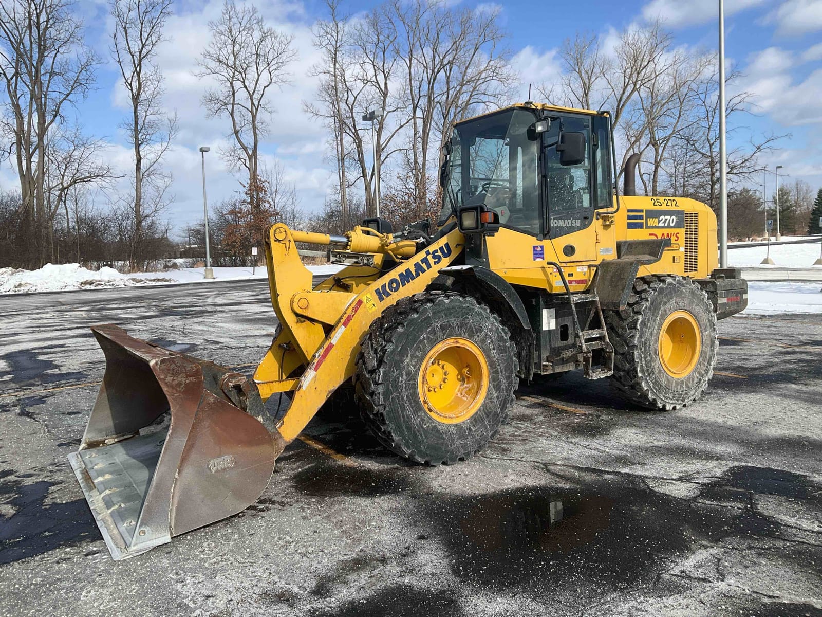 2015 Komatsu Ltd. WA270-7