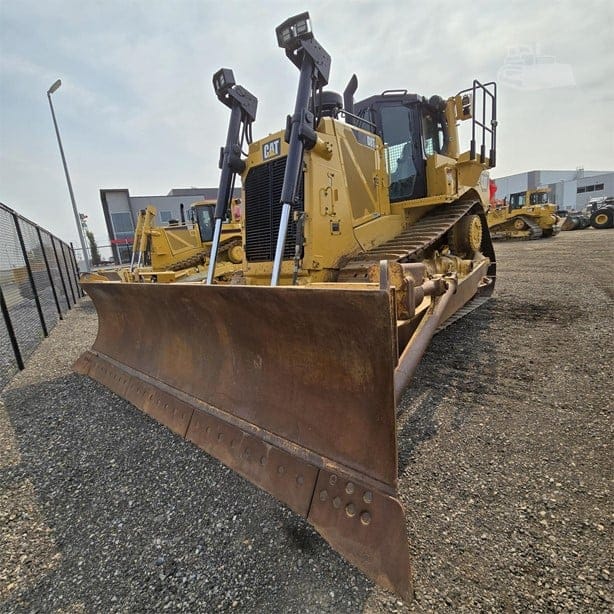 2017 CATERPILLAR D8T