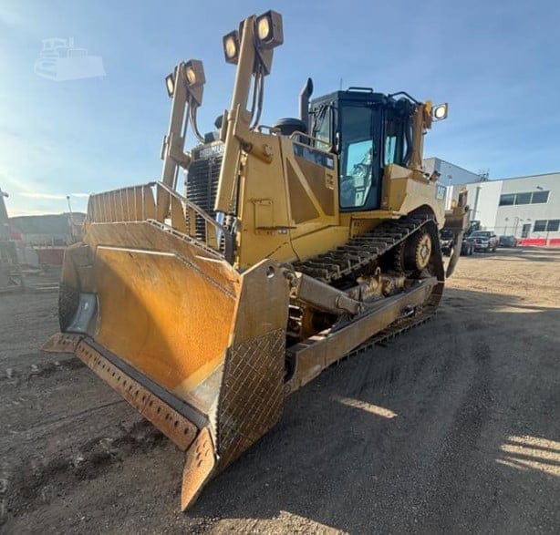 2010 CATERPILLAR D8T