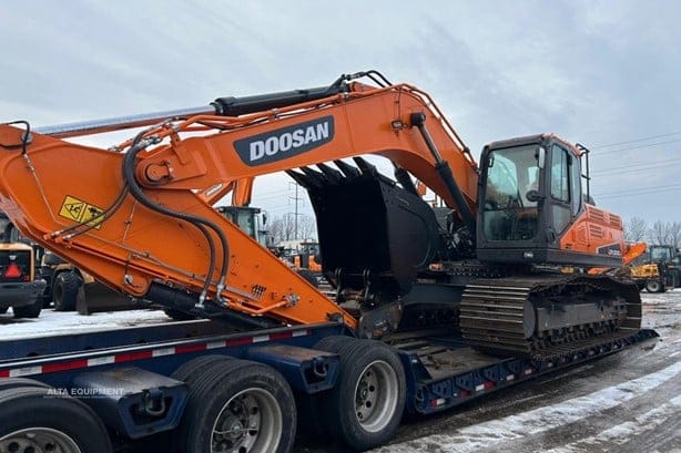 2023 DEVELON DX300 LC-5