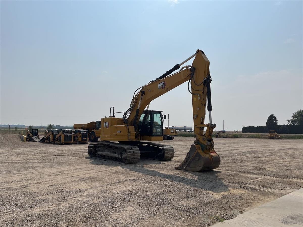 2022 Cat 335 Medium Excavator