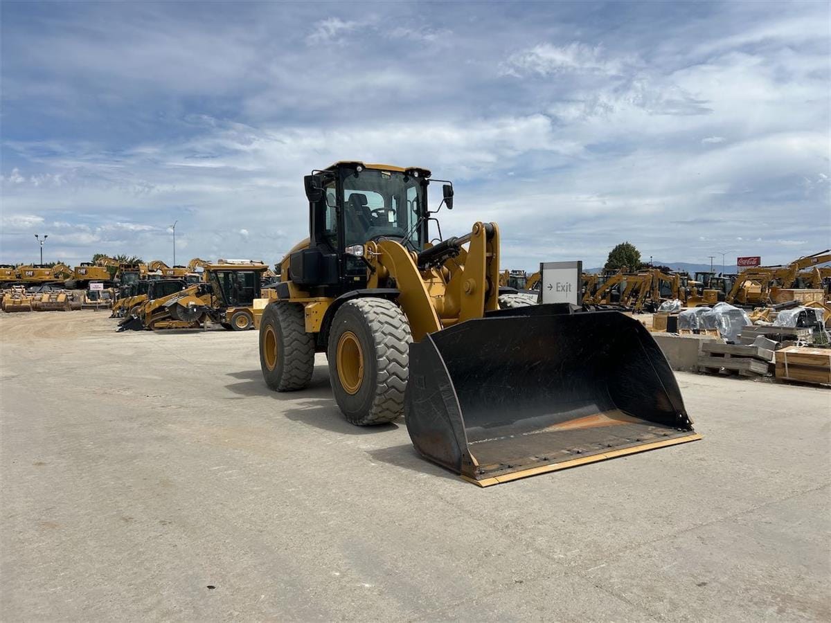 2024 Cat 938 Small Wheel Loader