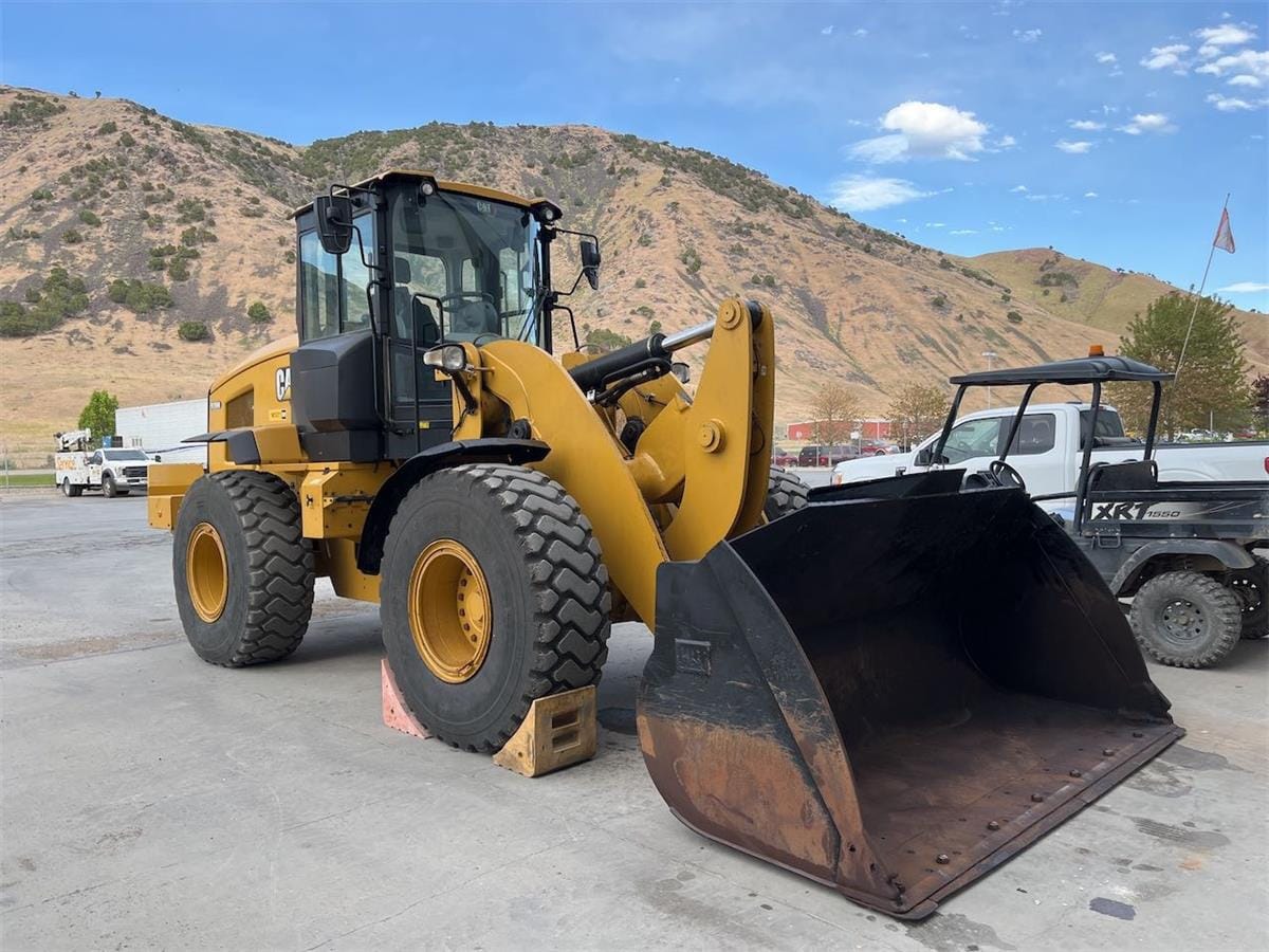 2022 Cat 938M Small Wheel Loader