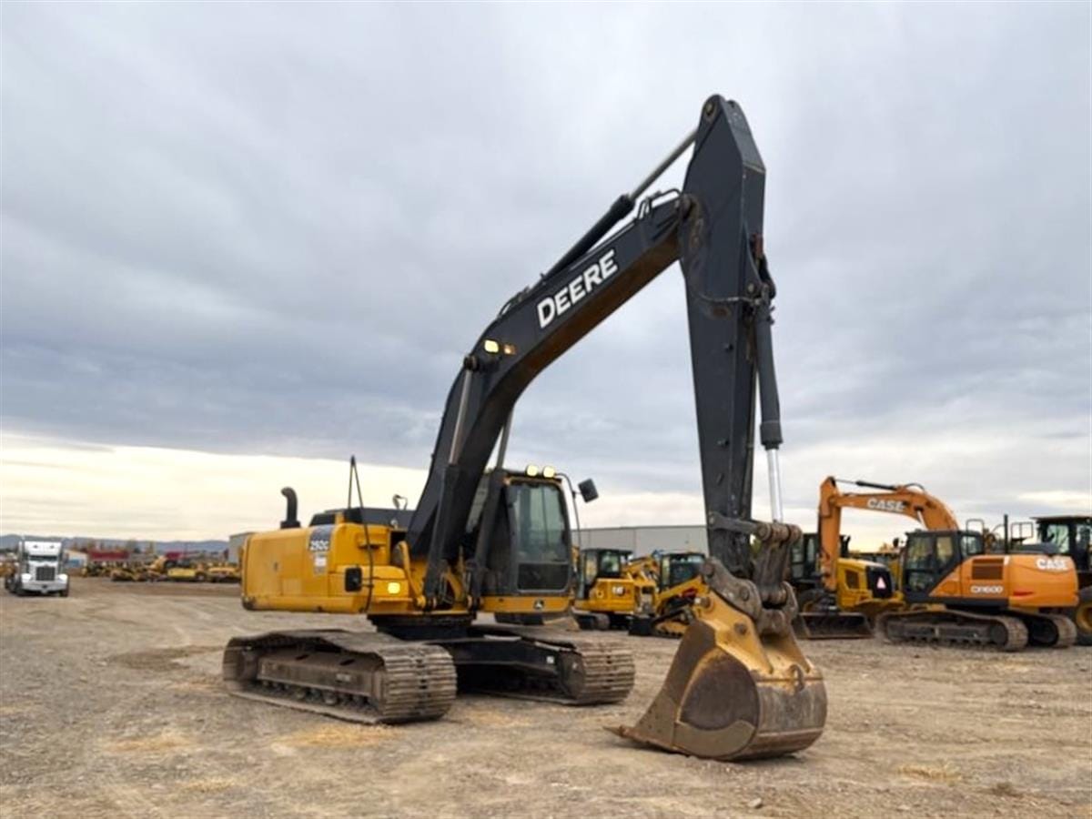 2013 John Deere Excavator