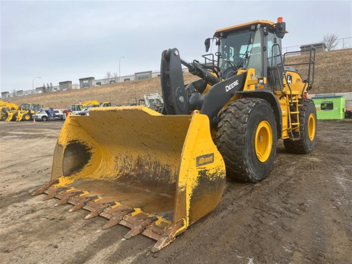 DEERE 724 P-TIER 2022