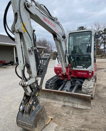 2023 TAKEUCHI TB240