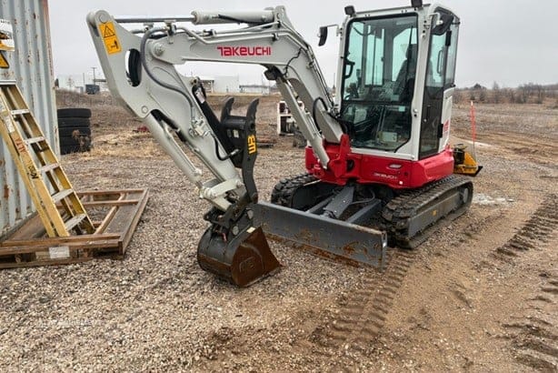 2023 TAKEUCHI TB335R