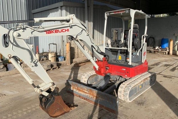 2023 TAKEUCHI TB335R