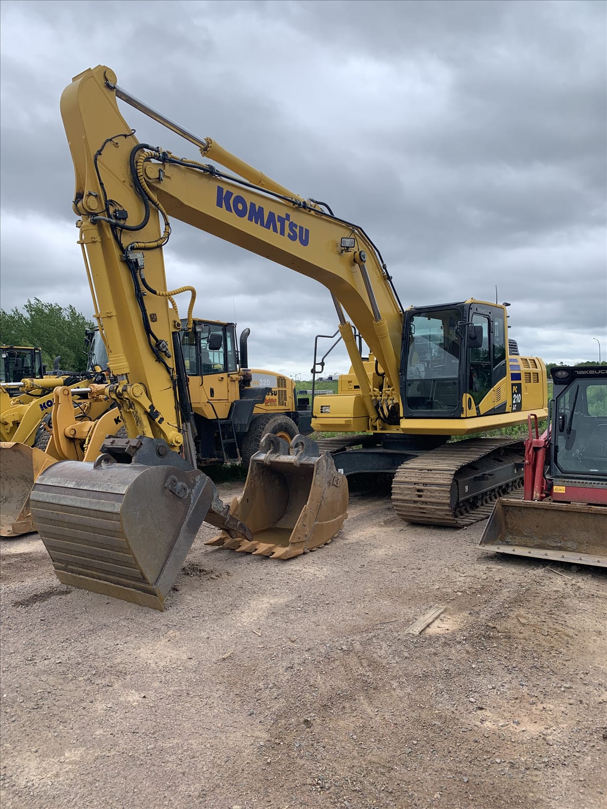 Komatsu PC210LC-11 2022