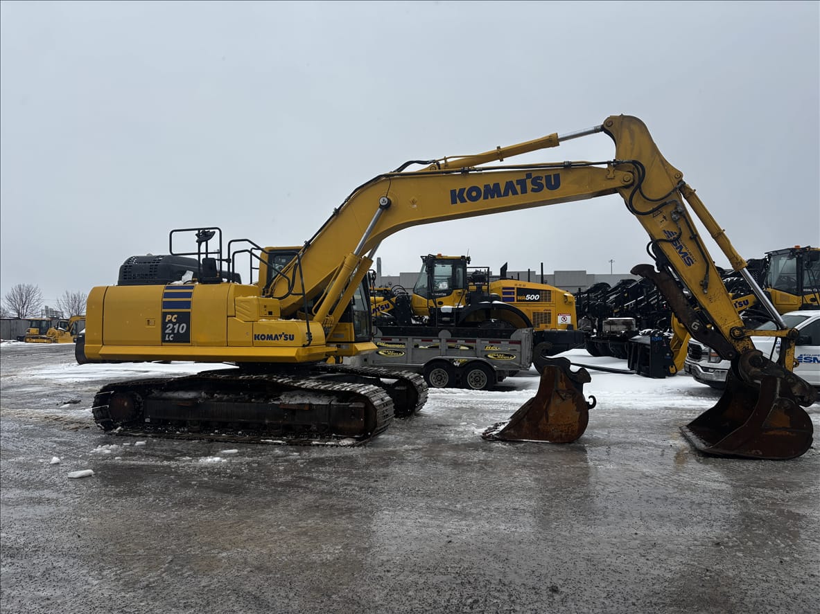Komatsu PC210LC-11 2022