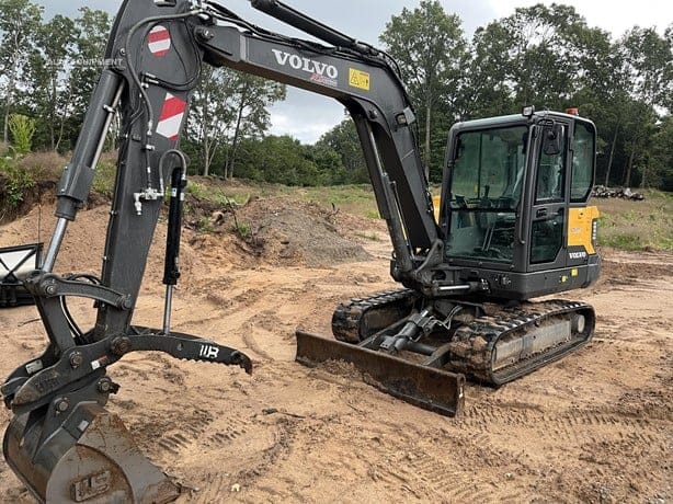 2020 VOLVO EC60E