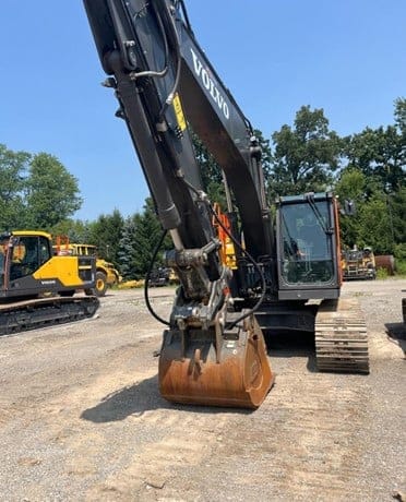 2023 VOLVO EC200EL