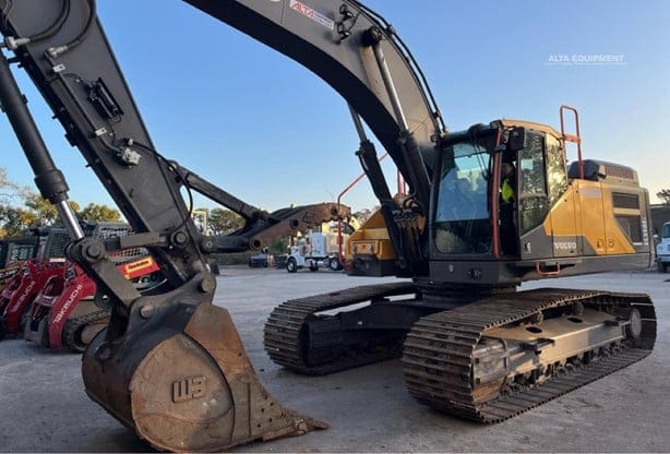2022 VOLVO EC350EL