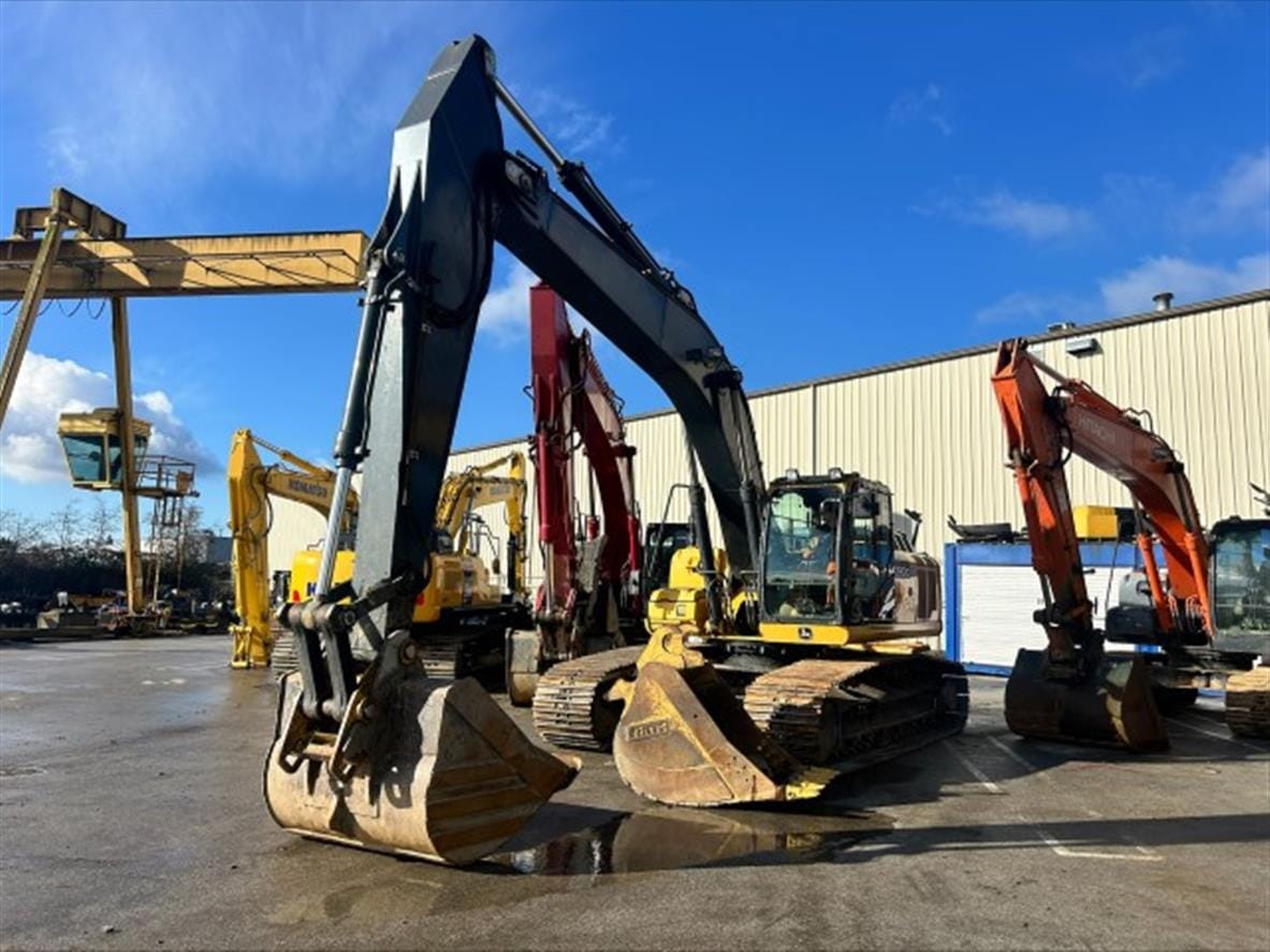DEERE 290GLC 2017