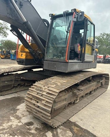 2023 VOLVO ECR355EL