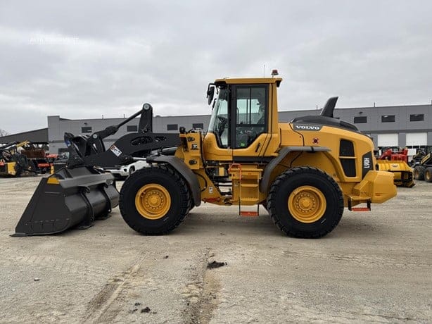 2024 VOLVO L90H