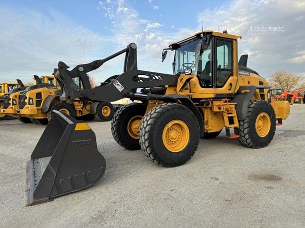 2023 VOLVO L90H