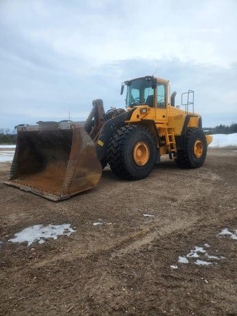 2005 VOLVO L220E