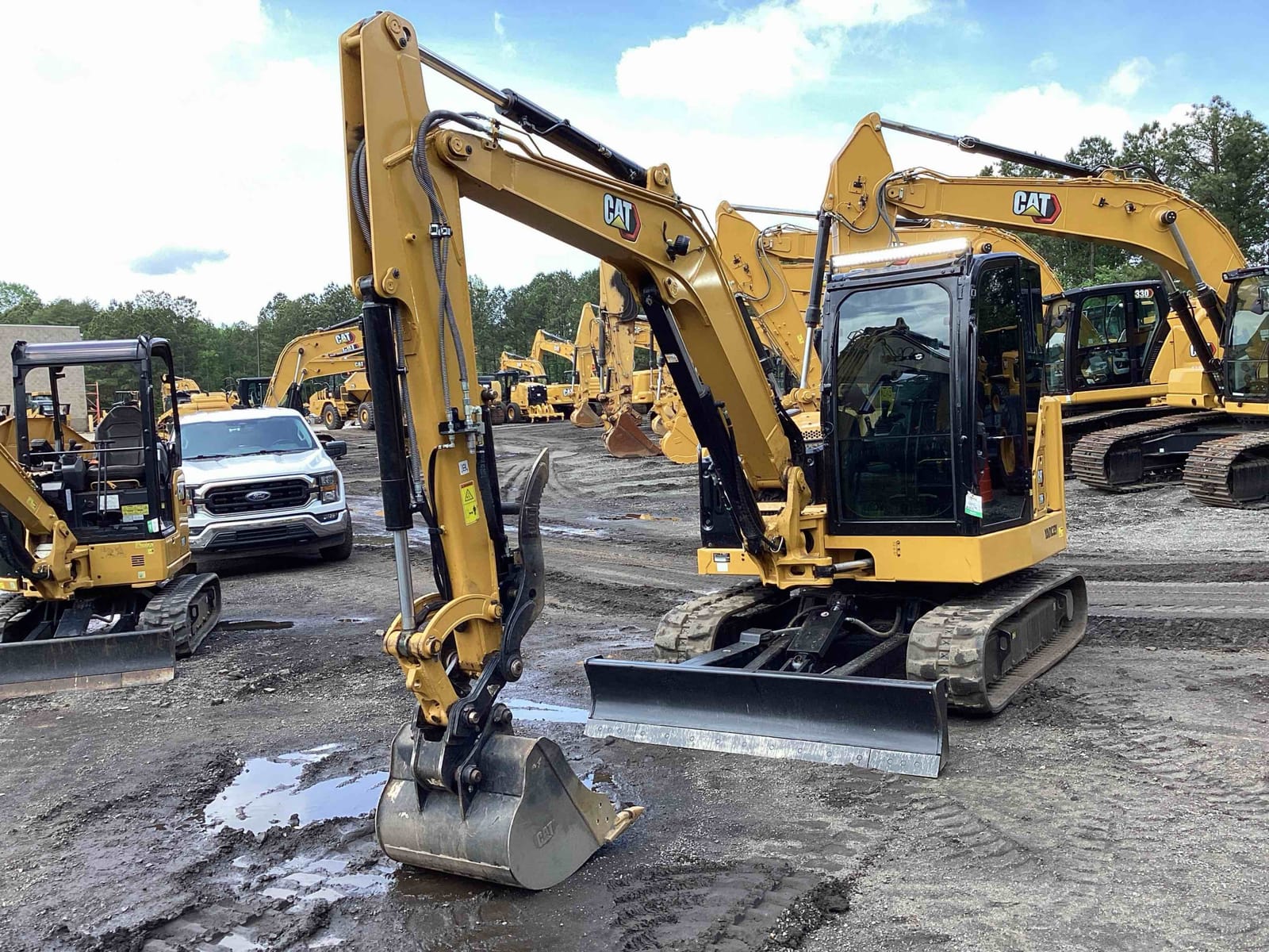 2025 CAT 30607CR