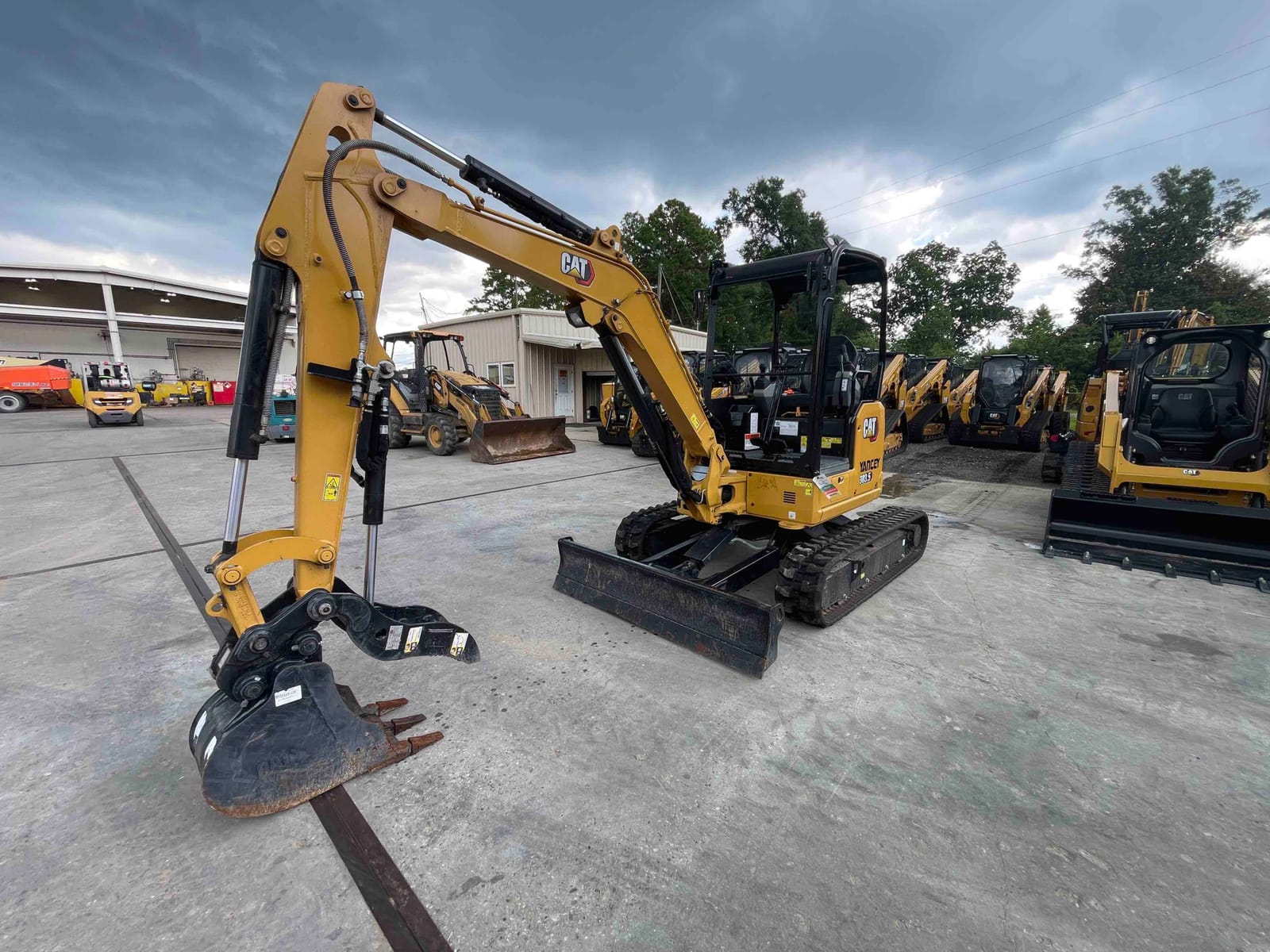 2025 CAT 303.5 OS
