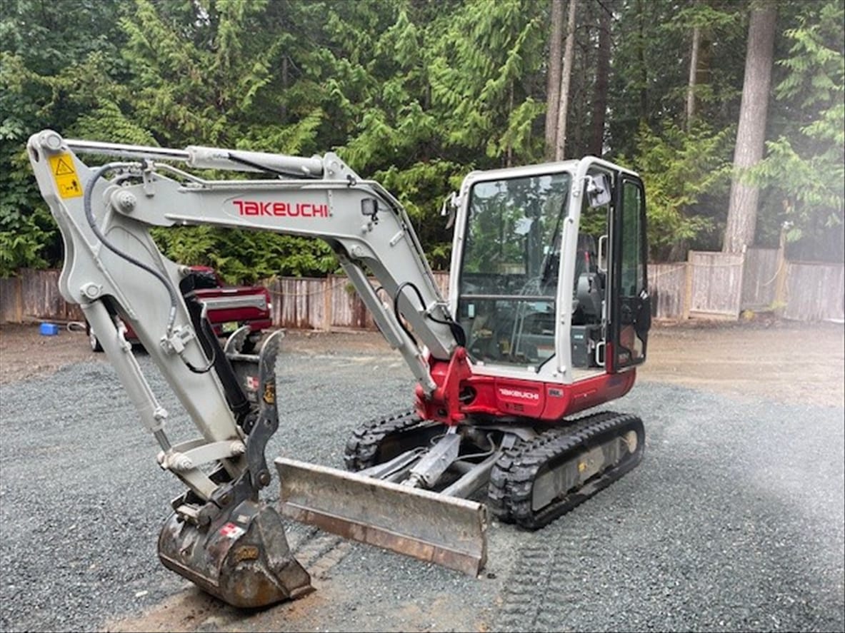 Takeuchi TB235-2CRA 2021