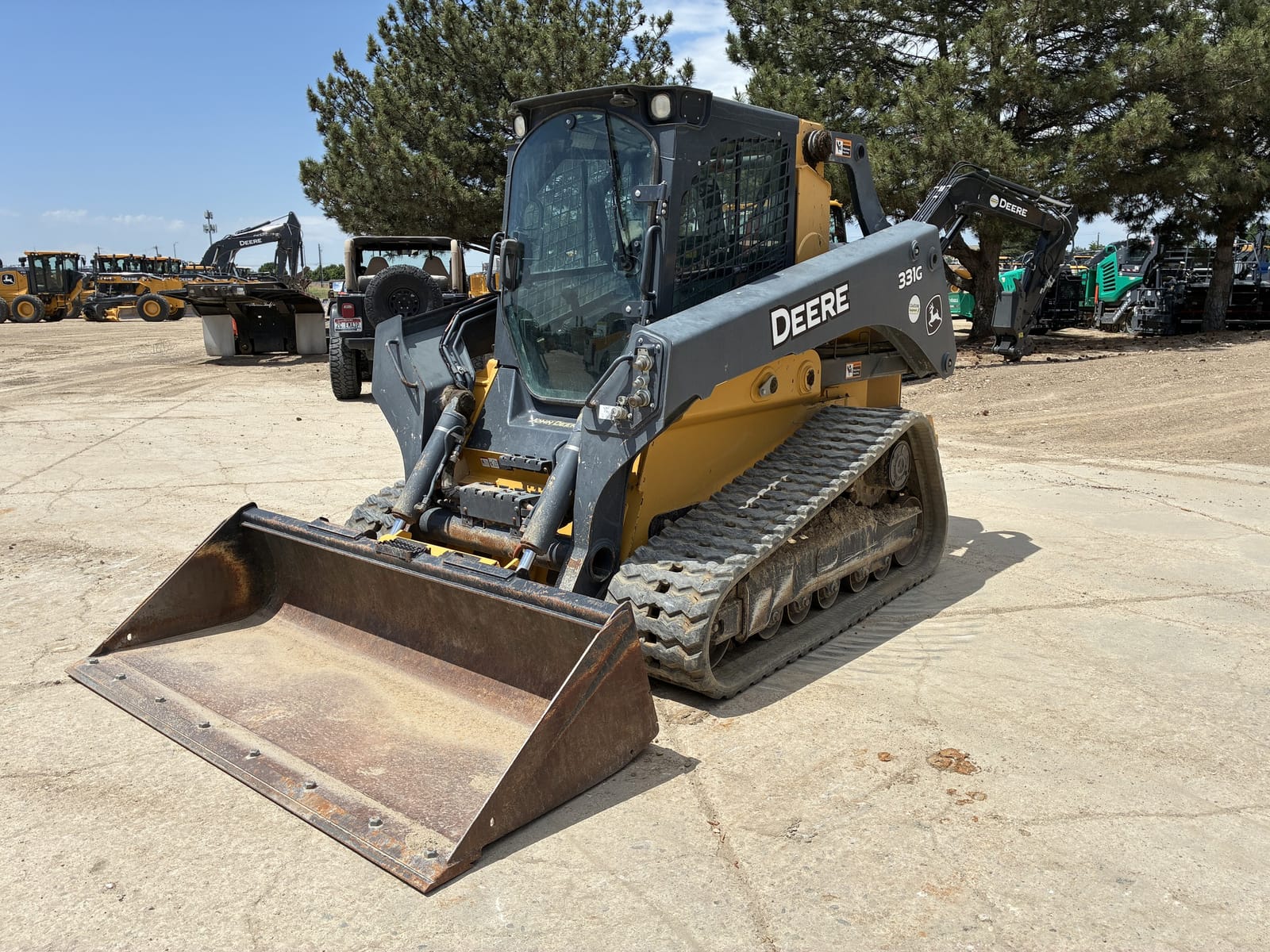 2018 John Deere 331G