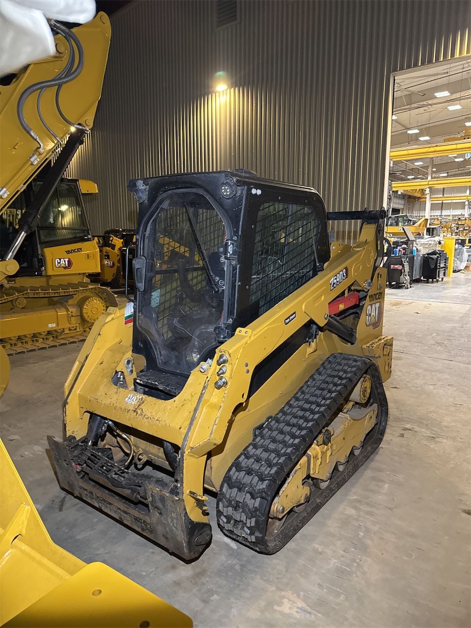 2023 CAT 259D3 AC