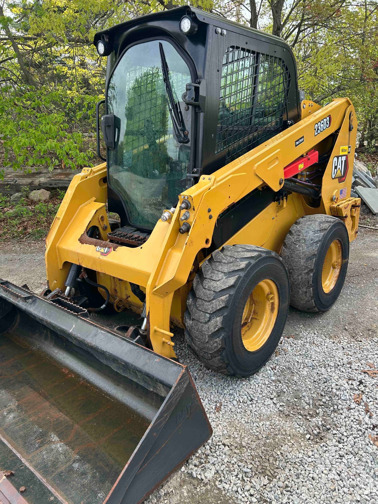2021 CAT 236D3