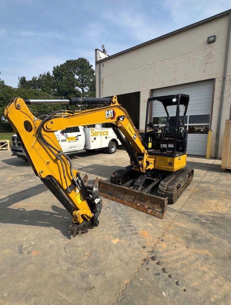 2023 Cat 304 TH