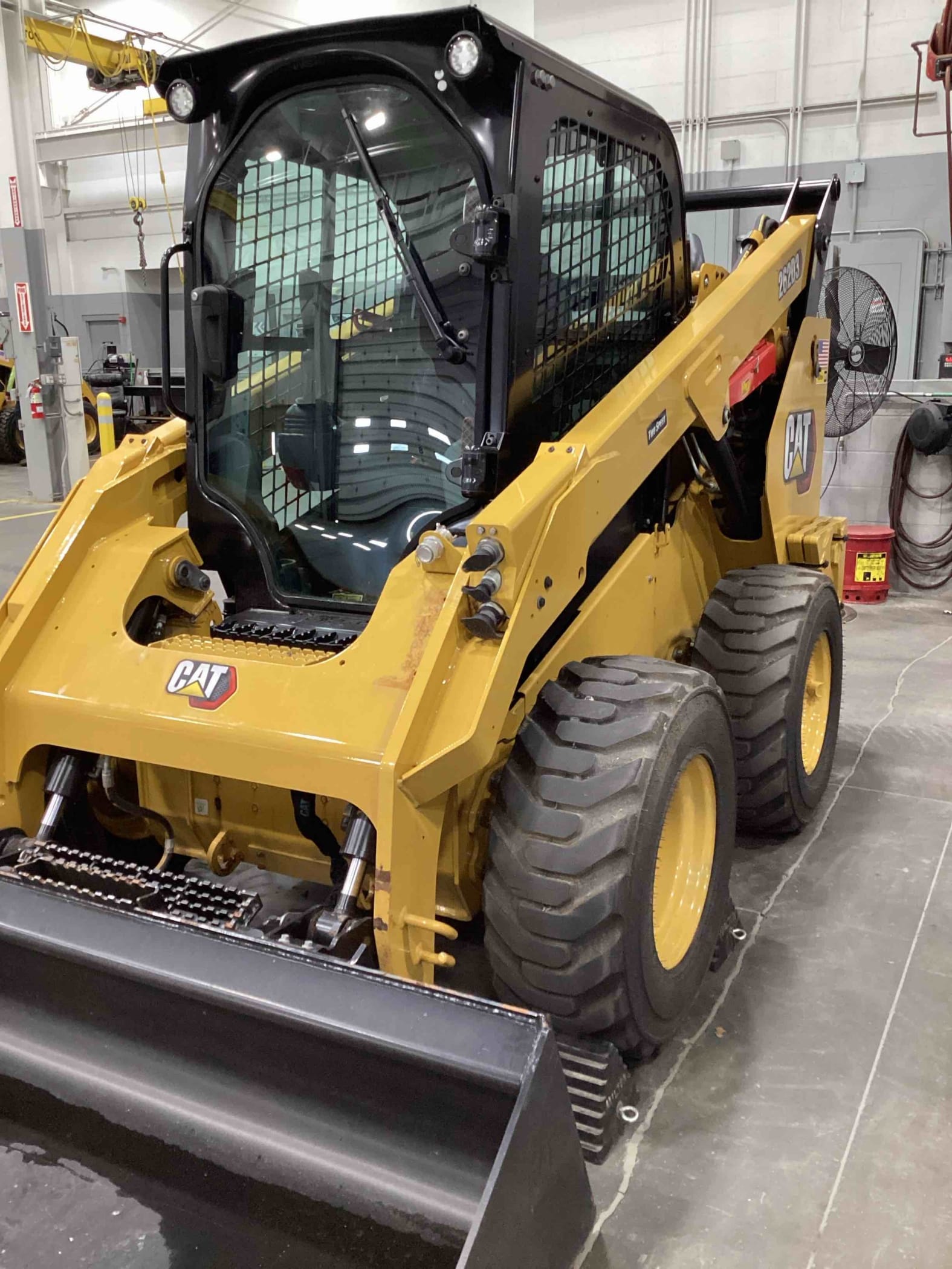 2023 CAT 262D 3