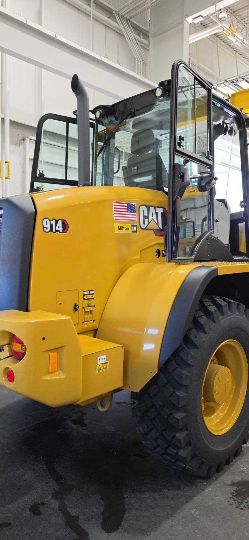 2023 CAT 914
