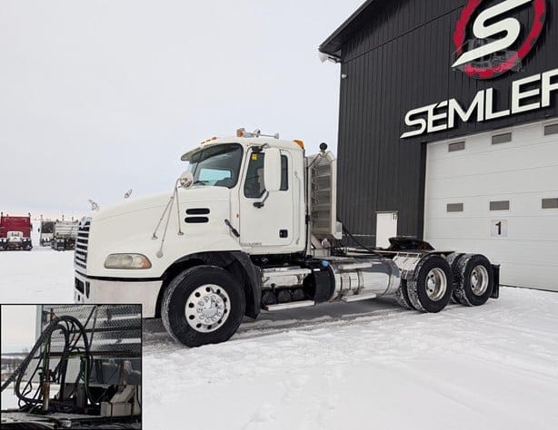 2012 MACK PINNACLE CXU613