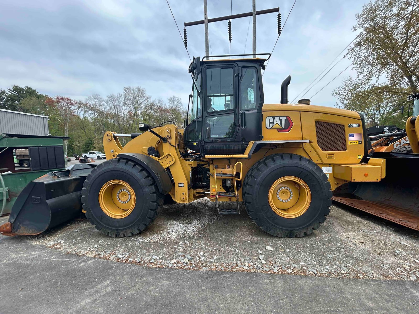 2021 CAT 926M