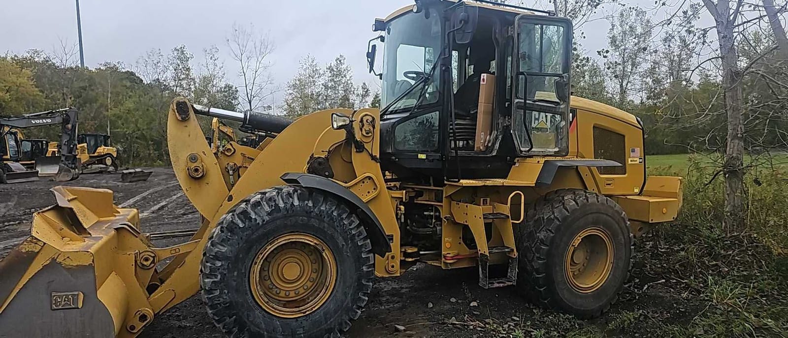 2016 CAT 938M 2V