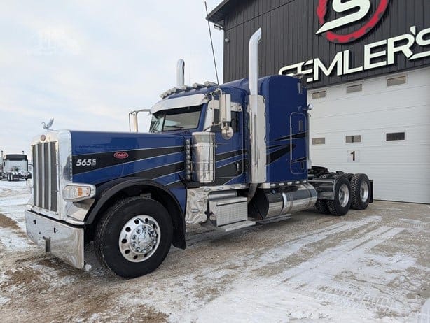 2023 PETERBILT 389
