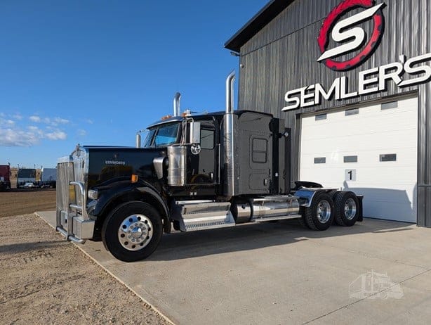 2020 KENWORTH W900B