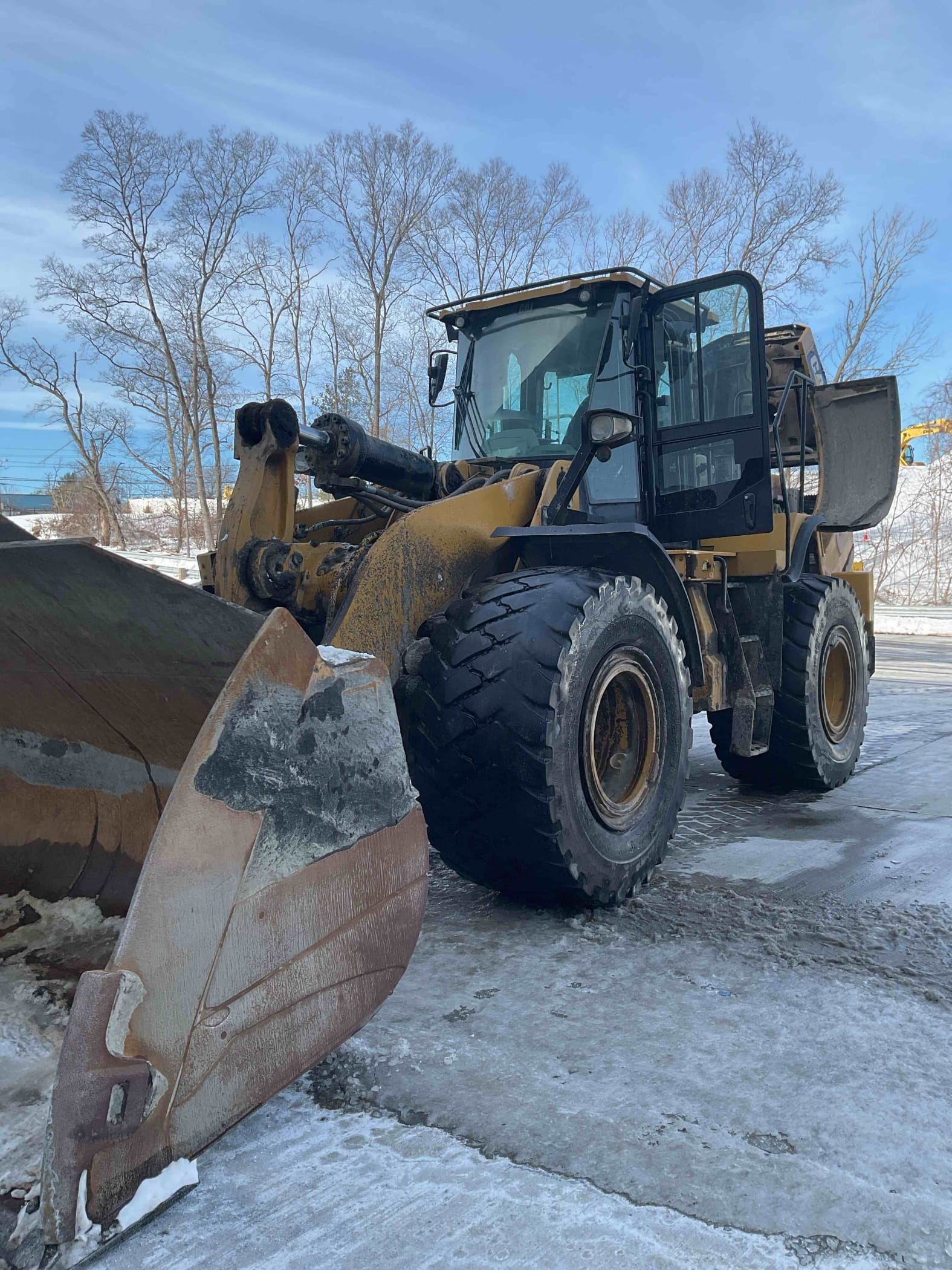 2019 CAT 972M