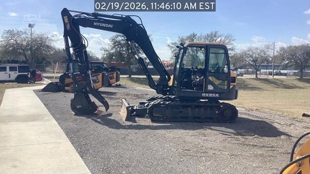 2024 HYUNDAI HX85A