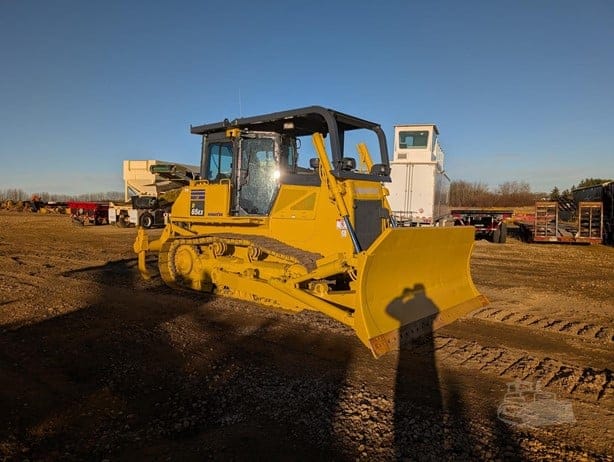 2012 KOMATSU D65EX-17