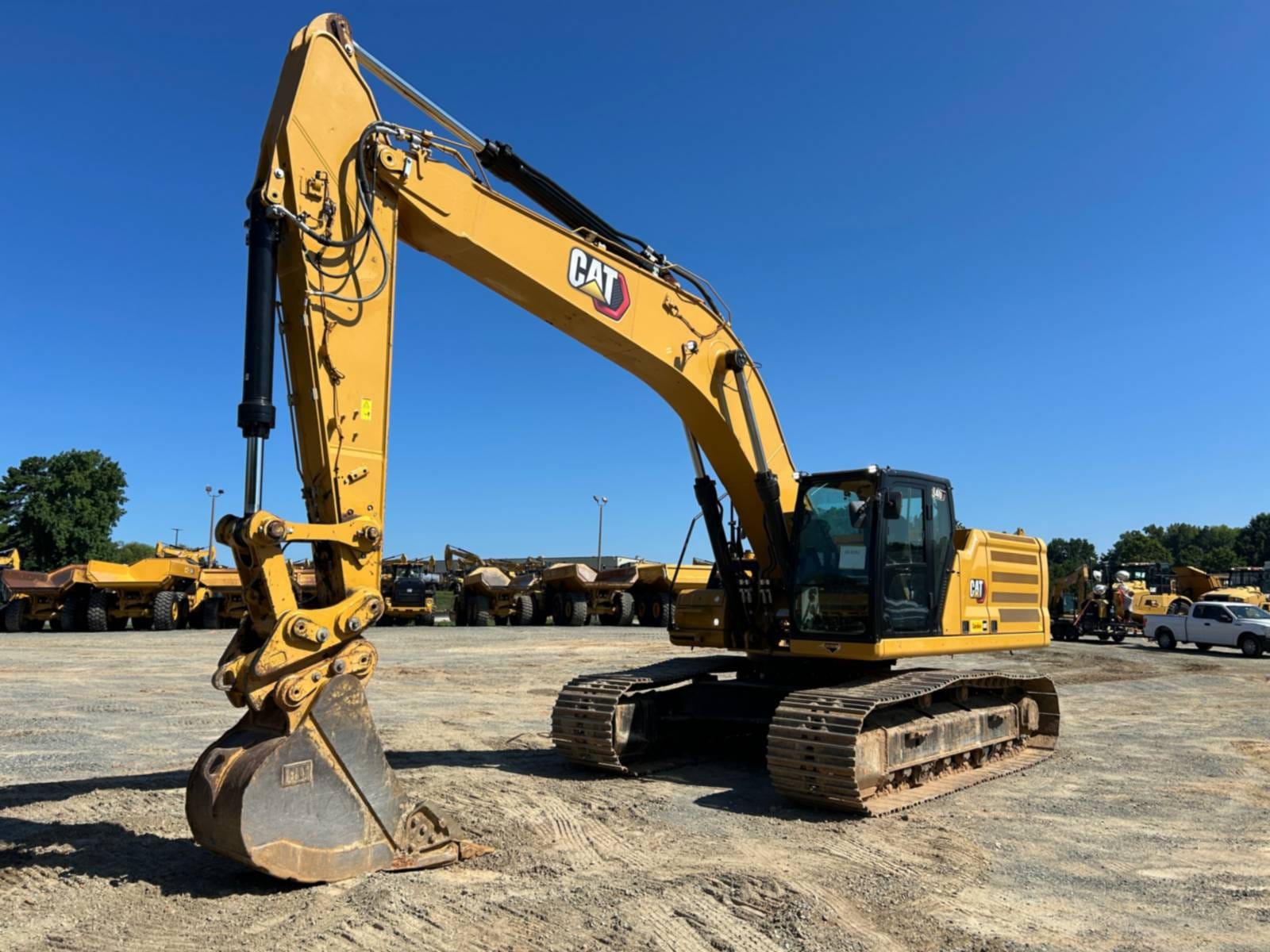 2023 Cat 340 QC