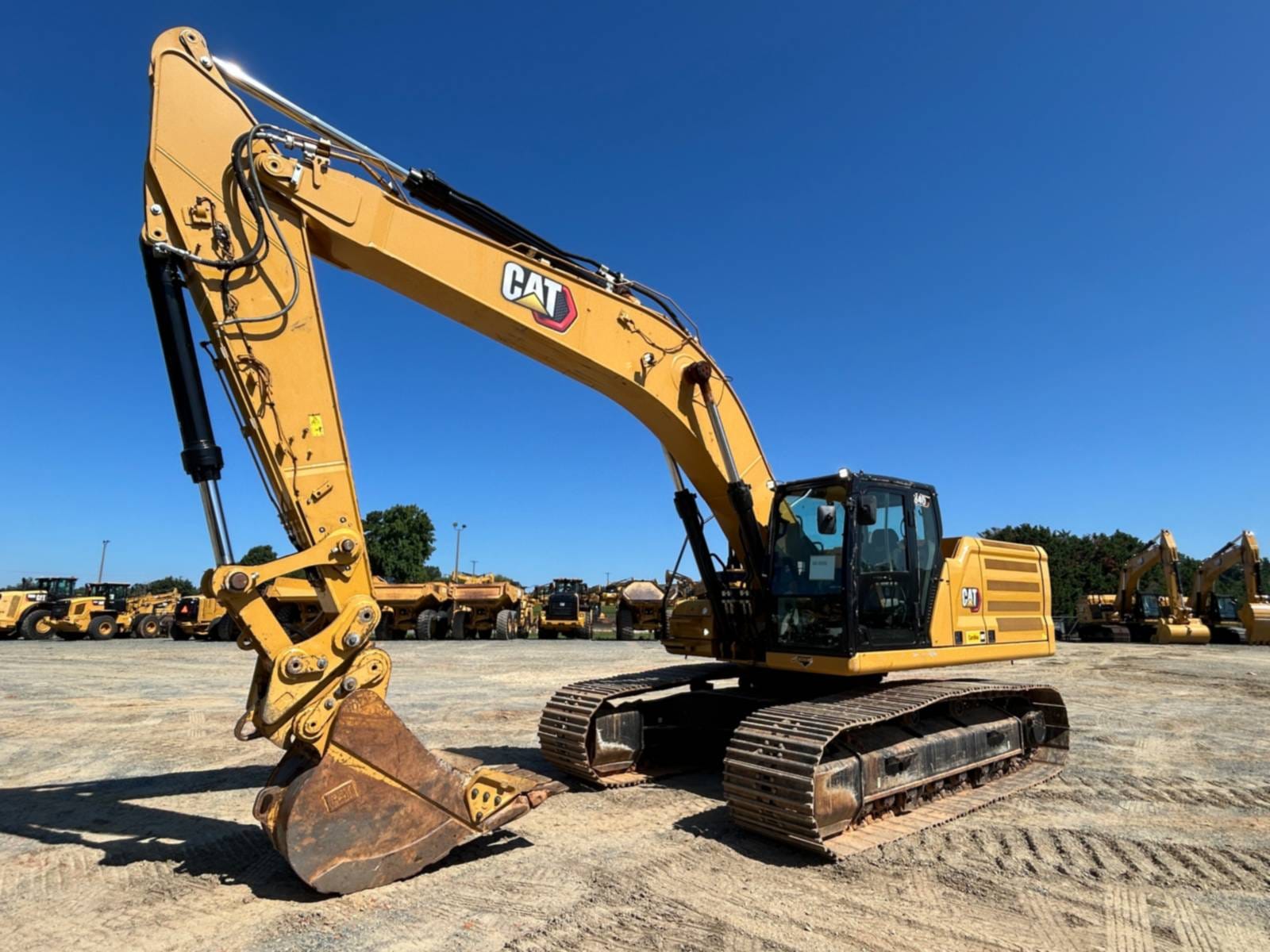 2023 Cat 340 QC