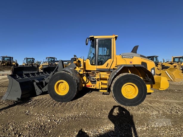 2015 VOLVO L90H