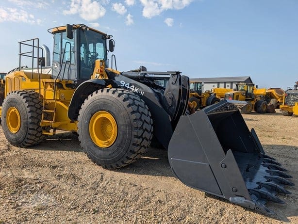 2014 DEERE 844KII