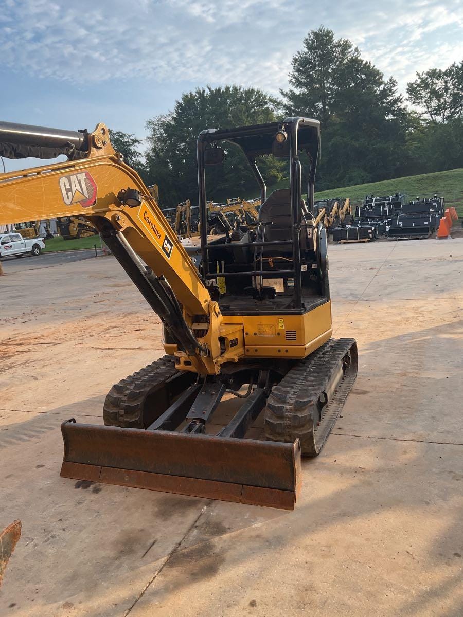 2022 Cat 304 TH