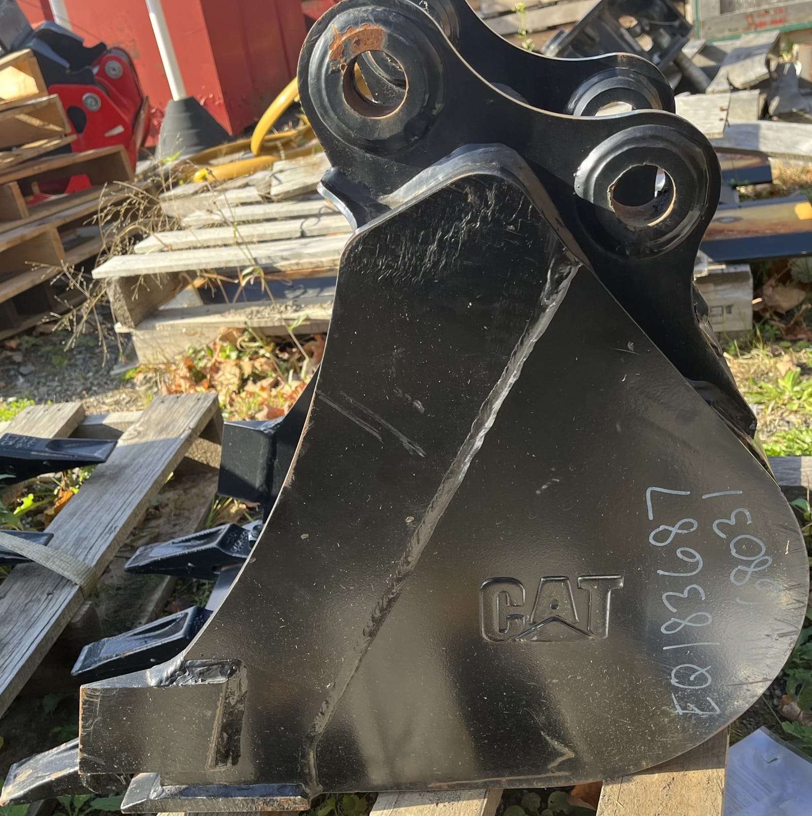 2021 CAT 302.5/302.7 16" DIG BUCKET