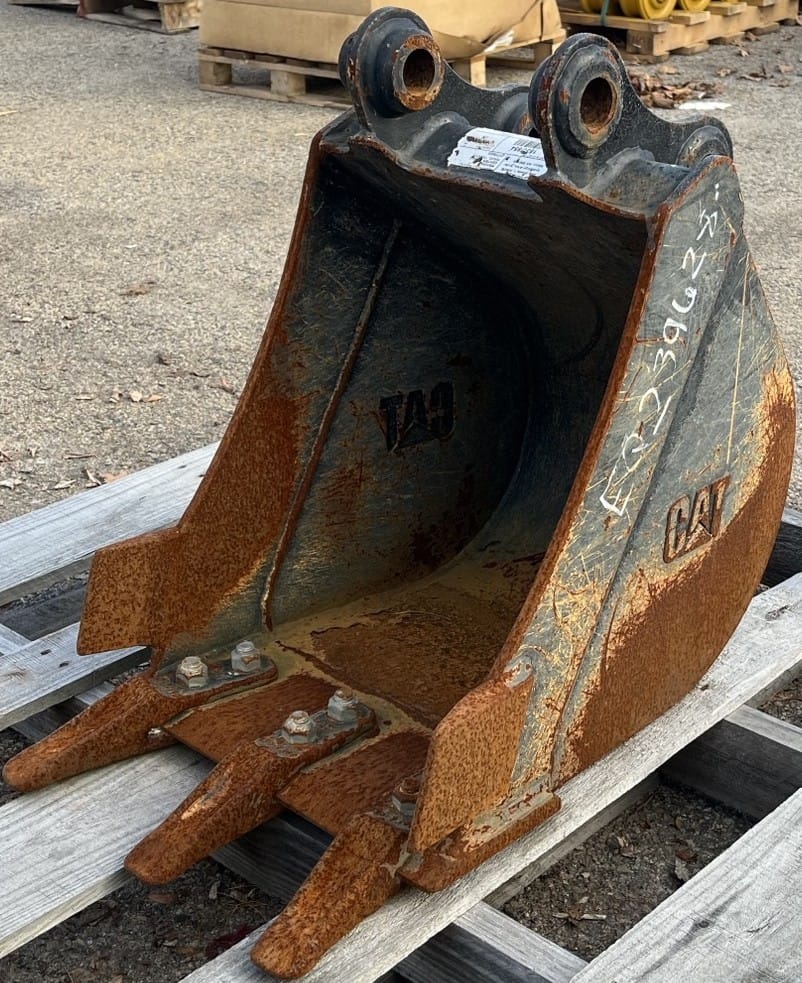 2022 CAT 302.5/302.7 16INCH DIG BUCKET